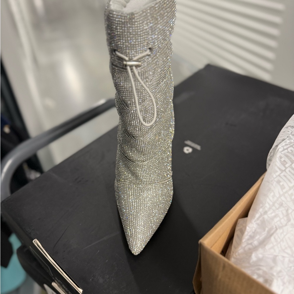 Elegant Silver Stiletto Boots - Picture 2 of 2